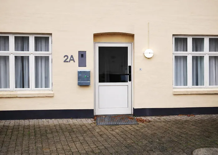 Bed & Breakfast 4seasons -- Emerald Summer Lounge