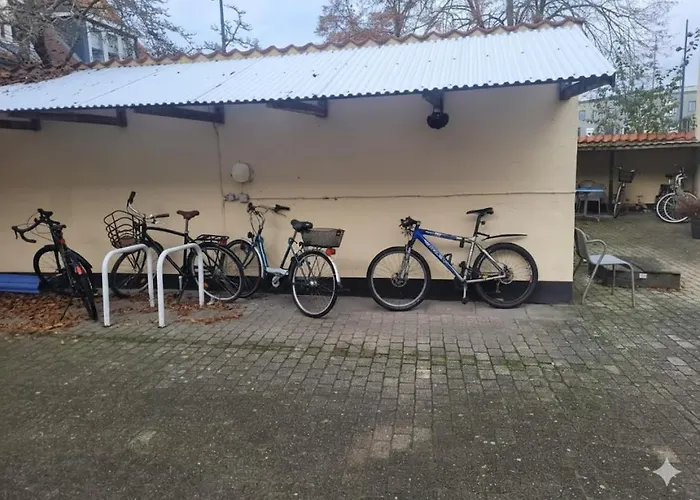 4seasons -- Emerald Summer Lounge